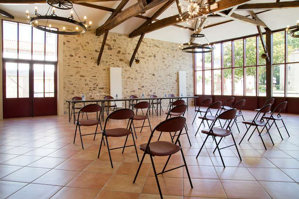 Chateau De La Richerie Beaurepaire  Facilities photo